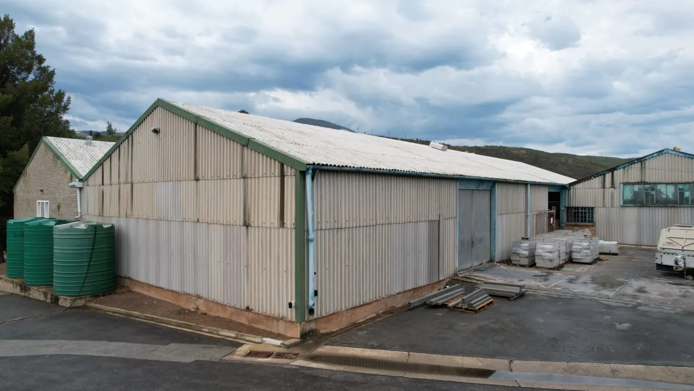 SSK Krakeel commercial building before refurbishment
